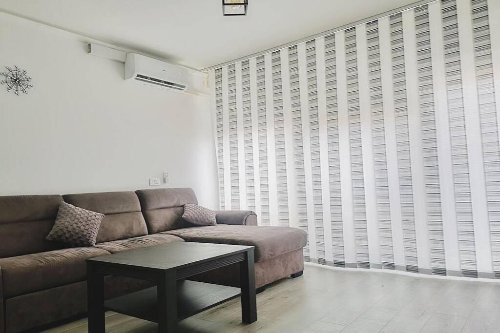 Levi Apartment *